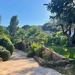 Fantastic Pool 900m To The Beach; With Extravagant Big Garden סן-מקסים