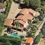 Fantastic Pool 900m To The Beach; With Extravagant Big Garden *