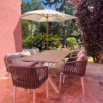 Fantastic Pool 900m To The Beach; With Extravagant Big Garden Vila